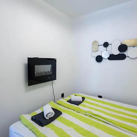 Festina アパート